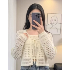 批发宽松短款<b class='q'>针织</b>开衫女夏季新款度假V领系绑带镂空设计长袖+吊带<b class='q'>套装</b>