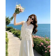 批发大码法式钩花镂空流苏无袖背心女夏季温柔风气质叠穿蕾丝上衣