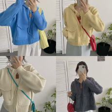 批发韩系连帽短款<b class='q'>毛衣</b>外套女开衫小个子秋冬<b class='q'>新款</b>设计感针织衫上衣