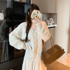 批发<b class='q'>大码</b>女装胖MM韩版温柔风甜美V领毛衣2026春季时尚显瘦休闲针织衫