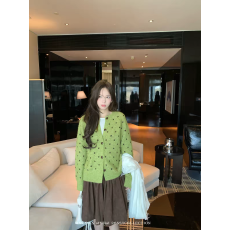批发巨好看波点针织<b class='q'>开衫</b>毛衣女2026秋季新款松弛韩系上衣外套