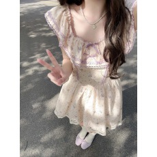 批发网红爆款夏季女装<b class='q'>连衣裙</b>超仙森系度假约会温柔紫色碎花蕾丝边短裙