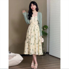批发小清新森系套装裙2026早秋新款甜美碎花吊带<b class='q'>连衣裙</b>长袖开衫外套女