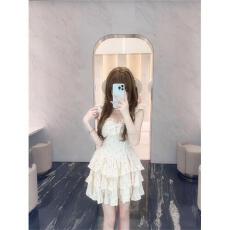 批发初恋小飞袖碎花<b class='q'>连衣裙</b>女夏季新款甜美小个子公主裙收腰蓬蓬蛋糕裙