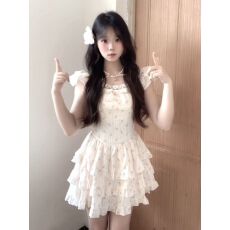 批发2026甜美少女小飞袖碎花连衣裙女夏季小个子温柔收腰<b class='q'>蓬蓬</b>蛋糕<b class='q'>短裙</b>