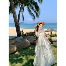 批发温柔初恋风气质穿搭2026森系仙女裙多巴胺纯色吊带<b class='q'>连衣裙</b>海边度假