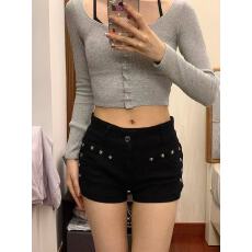 批发夏季新款网红同款热裤女辣妹复古<b class='q'>夜店</b><b class='q'>性感</b>低腰包臀铆钉牛仔超短裤