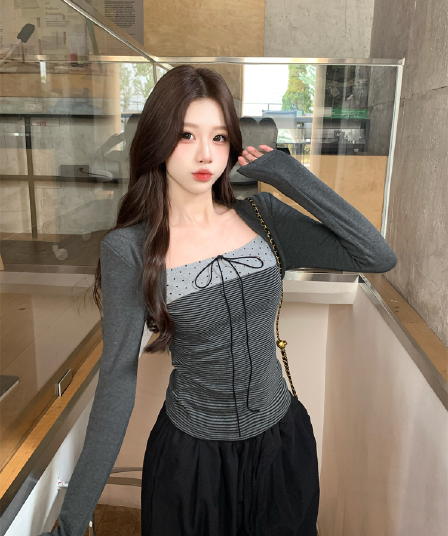 실사 핫걸 한 부서 배색 나비 넥타이 도트 무늬 요소 어깨 페이크 레이어드 맨위 티셔츠 여성
