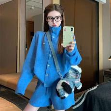 批发韩国chic秋冬复古洋气字母贴标长袖毛衣外套+百搭针织短裤两件套