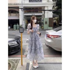批发法式设计感木耳边高级感碎花<b class='q'>连衣裙</b>女夏季2026新款显瘦中长款裙
