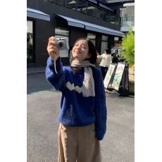 批发韩系慵懒风显白宝蓝色麻花套头<b class='q'>毛衣</b>女2026秋冬新款爱心提花针织衫