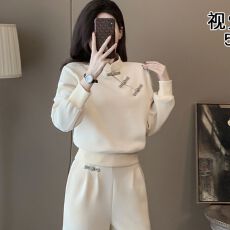 批发新中式国风休闲运动套装女秋洋气显瘦设计感小众卫衣阔腿裤两件套