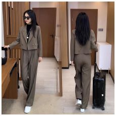 批发西装套装<b class='q'>女</b>春季2025新款小个子时尚洋气西服外套休闲裤职业两件套