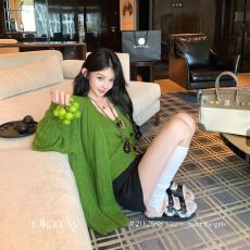 批发Okaaay [氧气穿搭]慵懒松弛感复古挂脖吊带秋季<b class='q'>宽松</b>针织开衫套装