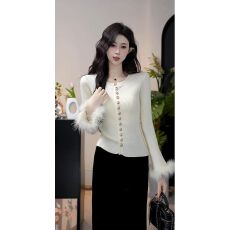 批发小香风甜美简约圆领毛毛拼接灯笼袖毛针织衫女秋冬修身打底衫上衣