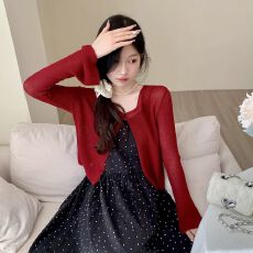 批发【圣诞红新年红】防晒针织<b class='q'>开衫</b>女薄款喇叭袖百<b class='q'>搭</b><b class='q'>外</b><b class='q'>搭</b>夏季新款上衣