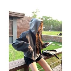 批发2025新款春<b class='q'>秋</b>季高级美式复古灰色短款棒球领外套宽松休闲夹克上衣