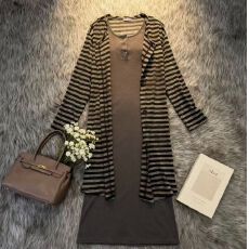 批发纯欲挂脖修身吊带连衣裙套装女早秋季2025新款条纹长袖防晒开衫