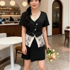 批发夏季洋气<b class='q'>套装</b><b class='q'>女</b>休闲遮肉新款假两件短袖上衣<b class='q'>女</b>时尚短裙宽松两件套