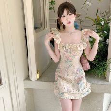 2026夏季新款修身蝴蝶结精致少女大荷叶边收腰显瘦提花印花连衣裙