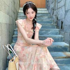 2026春夏季新款法式系带收腰显瘦飞飞袖浪漫温柔连衣裙