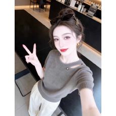 批发灰色短款修身打底衫上衣2026夏季新款夏装高级感<b class='q'>镂空</b>针织t恤女装