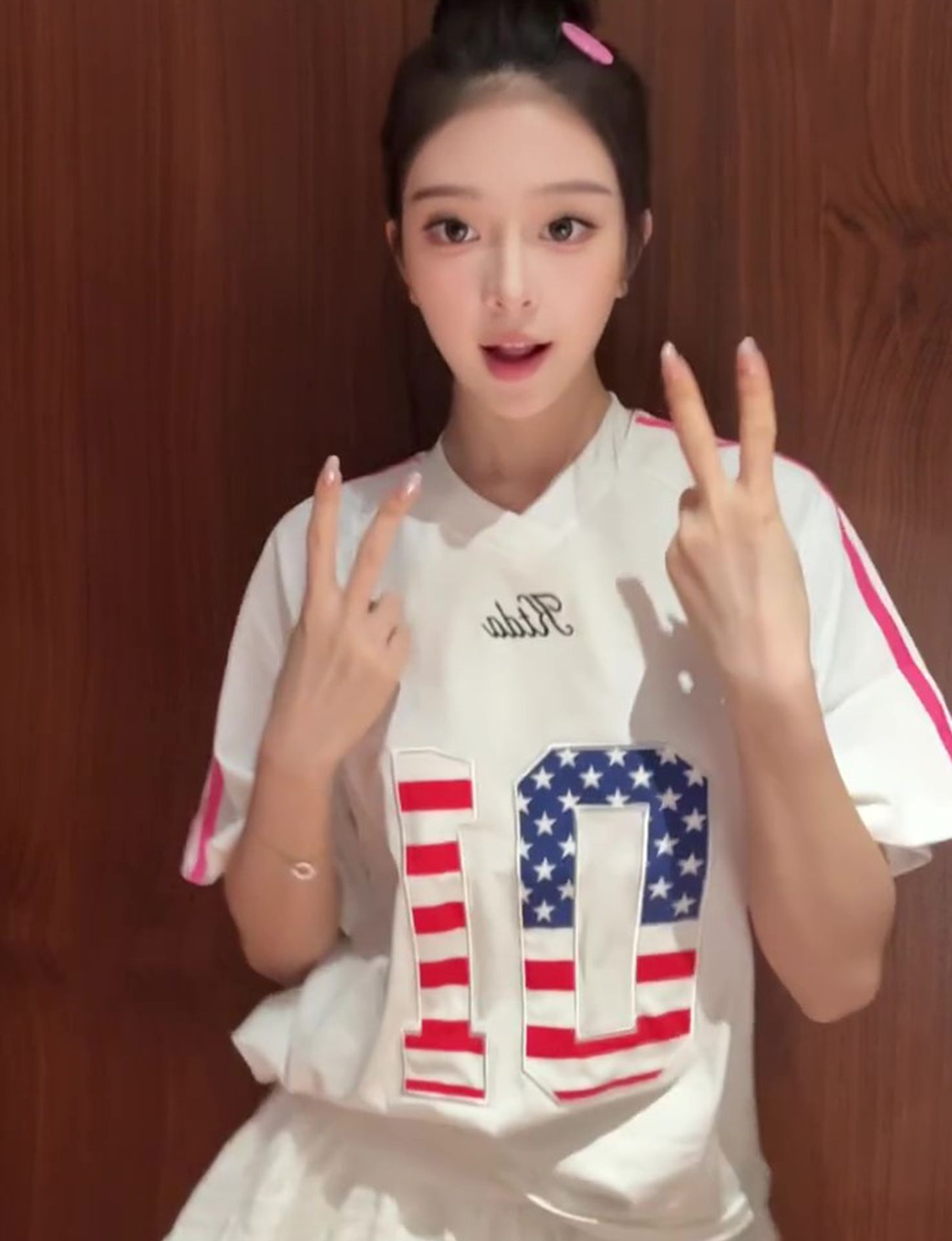자수 패치 19 지점 220 그램 순면 반팔 티셔츠 여성