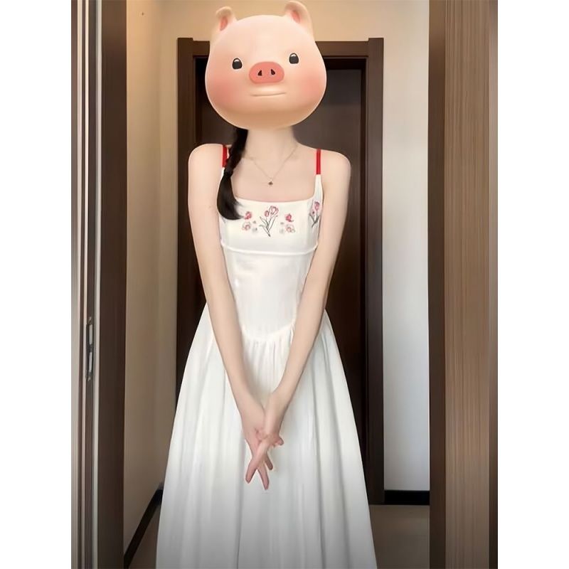 프랑스식 품격 부드러운 달콤함 화이트 슬립 드레스 새로운 허리 수축 슬림해 보이는 여름 해변가 휴가 롱 스커트