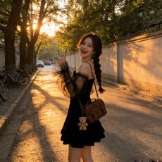 批发法式连衣裙女2026新款网纱气质<b class='q'>性感</b><b class='q'>夜店</b>收腰显瘦超仙小个子仙女裙