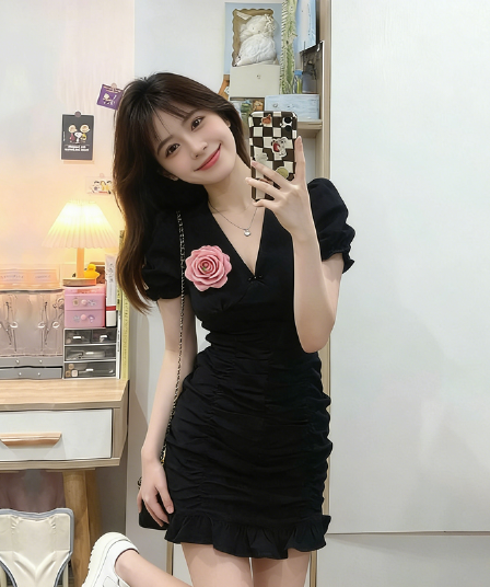 검정색 V넥 거품 소매 여성 드레스 여름 작은 대중 고유 한 디자인 고급 센스 인어 꼬리 치마 한 부서 스타일