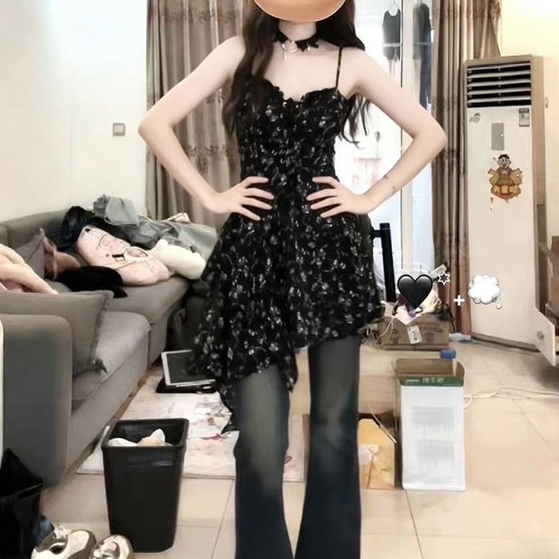 던져 자매 바람 작은 검은 드레스 여름 작은 키 프랑스식 달콤함 불규칙 디자인 센스 슬립 검정색 꽃무늬 드레스