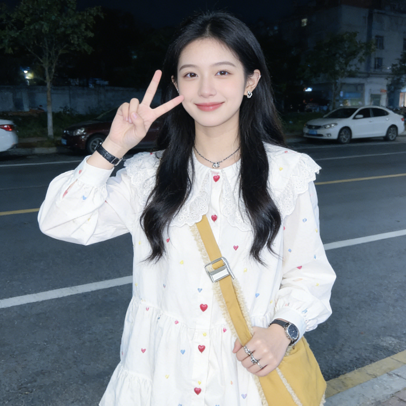 2026 새로운 봄 가을 프랑스식 달콤함 Chic 자수 하트 프릴 베이비 칼라 긴팔 드레스 학생 트렌디