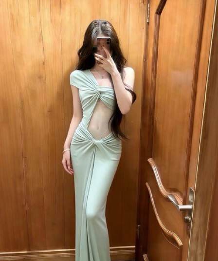 비틀림 비스듬한 어깨 드레스 여성 의류 여름 핫걸 섹시함 치마 디자인 센스 레이스 조각 품격 타이트 스커트 롱 스커트