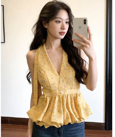 휴가 바람 플리츠 백리스 꽃밭 치마 맨위 여름 새로운 황색 꽃무늬 V넥 행침 목 레이스업 조끼