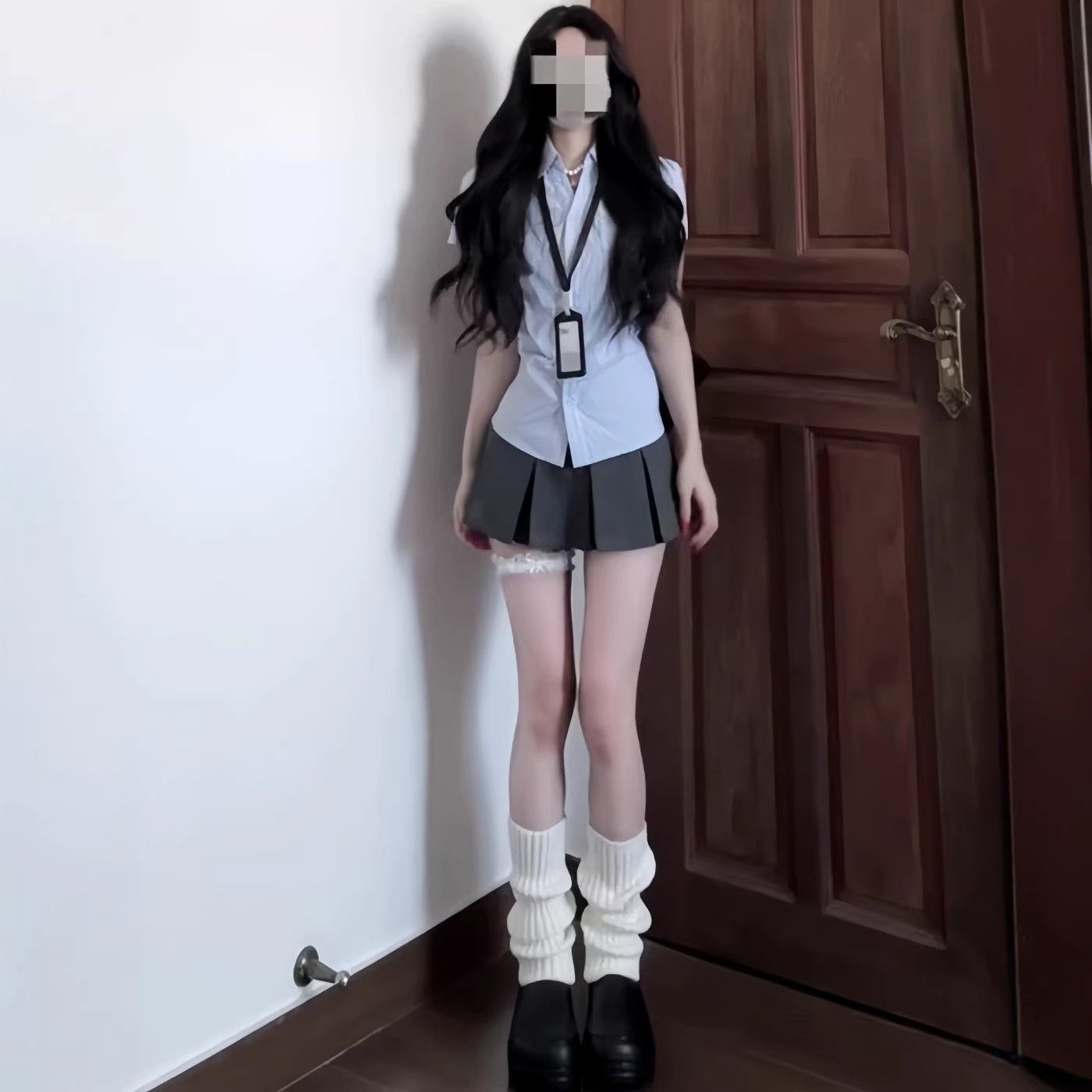 학원 스타일 스트라이프 반팔 여성 셔츠 여름 착용 가져 가라. 폴로 칼라 긍정적 인 어깨 셔츠 몸매 가꾸기 슬림해 보이는 핫걸 파란색 맨위