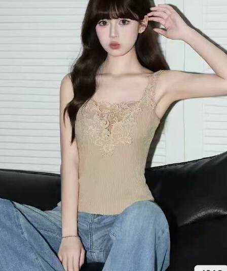 레이스 니트 슬립 여성 여름 2026 새로운 프랑스식 순수한 욕망 달콤한 매운맛 바람 몸매 가꾸기 슬림해 보이는 외출용 뒤로 심장 안에 가져 가라.