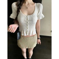 批发甜美风花边白色<b class='q'>短袖</b>针织衫<b class='q'>女</b>装夏季新款减龄短款显瘦外穿百搭上衣