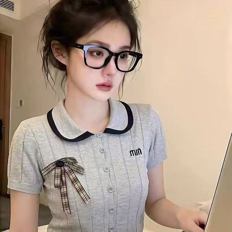 순수한 욕망 다용도 미니멀리즘 품격 학원 스타일 니트 반팔 티셔츠 여성 순수한 욕망 핫걸 베이비 칼라 디자인 센스 맨위