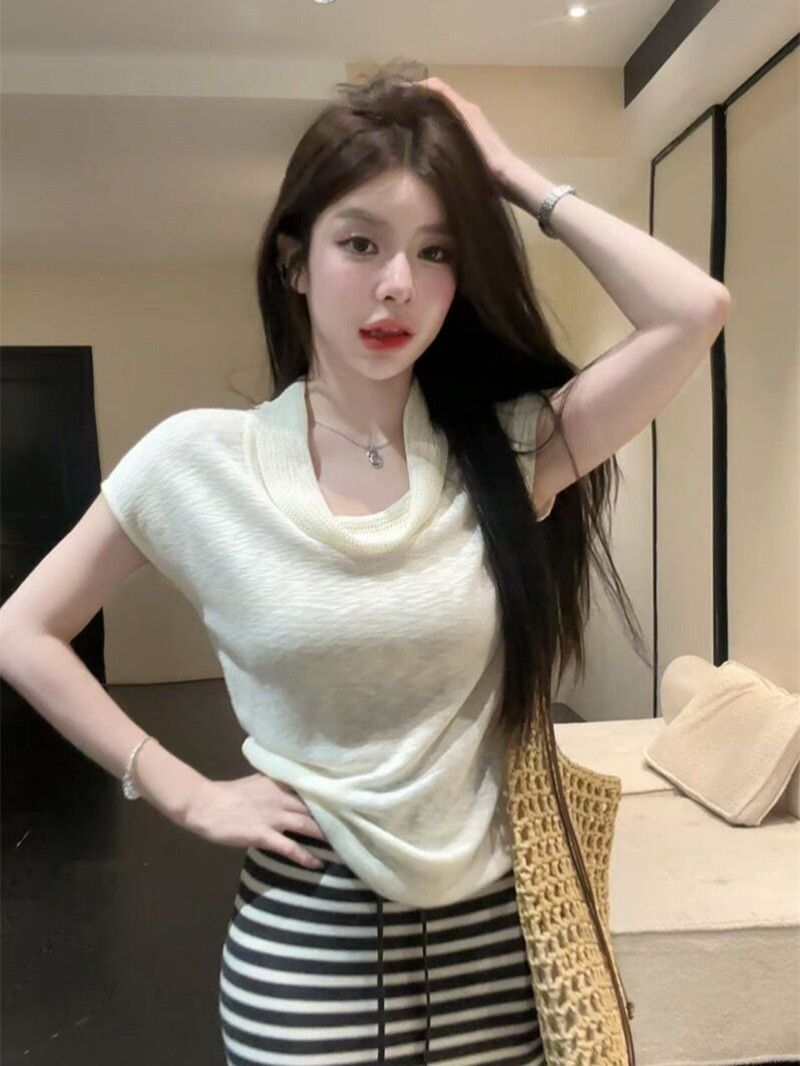 순수한 욕망 핫걸 흔들다 칼라 반팔 니트 티셔츠 여성 2026 여름 디자인 센스 루즈핏 다용도 살구 색상 긍정적 인 어깨 의류