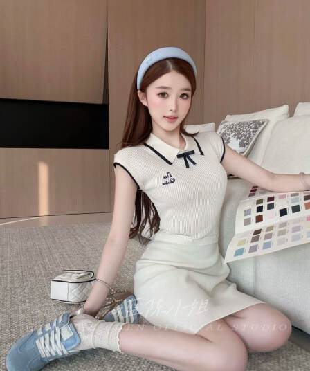 한 부서 순수한 욕망 바람 나비 매듭 장식 배색 폴로 칼라 반팔 니트 여성 드레스 몸매 가꾸기 슬림해 보이는 한 마디 미니 스커트