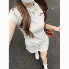 批发裙子+安全裤人棉运动风套装女<b class='q'>夏季</b>短袖高腰抽绳辣妹包臀裙两件套