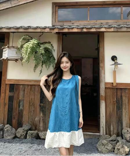 레이크 블루 자카드 민소매 여성 드레스 여름 배색 화이트 밑단 레이스업 루즈핏 슬림해 보이는 작은 키 캐주얼 연령 감소