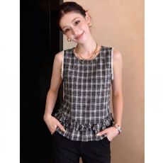 批发慵懒松弛感穿搭格纹<b class='q'>衬衫</b>女夏季新款正肩圆领无袖背心学院风上衣潮