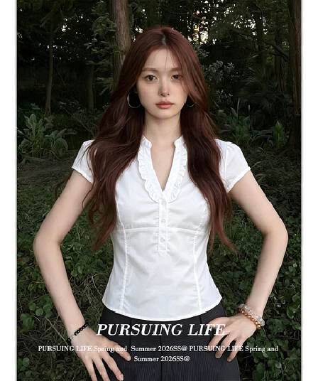 주간 실크 원단 스트랩 미니멀리즘 프릴 v 칼라 흰 셔츠 여성 거품 소매 허리 수축 쇼트 스타일 맨위
