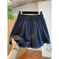 批发【原版面料】特大码300斤<b class='q'>短裤</b>女夏宽松a字版阔腿裤木耳边热裤