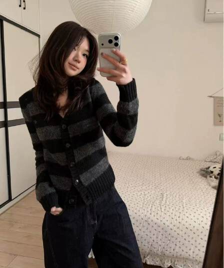 양 플러시 블랙 회색 스트라이프 느긋한 센스 V넥 양모 혼방 스웨터 니트 오픈 가디건 여성 가을 몸매 가꾸기 맨위 트렌디