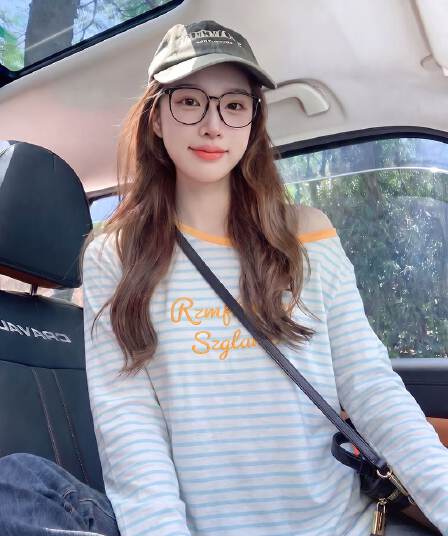 긴팔 티셔츠 기본 셔츠 여성 의류 루즈핏 가시 자수 아메리칸 스트라이프 봄 가을 새로운 비스듬한 칼라 맨위