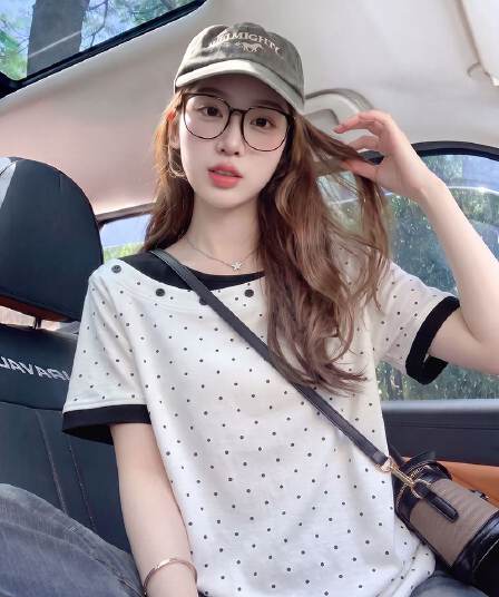 순면 리브 반팔 티셔츠 여성 여름 새로운 도트 무늬 페이크 레이어드 단추 루즈핏 한 첨부 된 의류