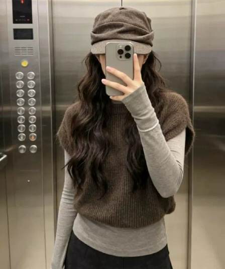 오래된 돈 바람 커피 색상 라운드 넥 모헤어 니트 조끼 여자 가을 겨울철 외출용 민소매 스웨터 어깨 조끼 맨위