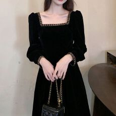 批发方领法式金边丝绒连衣裙女秋冬新款复古赫本风内搭黑色晚<b class='q'>礼服</b><b class='q'>长裙</b>